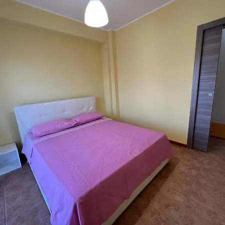 Acicastello House Lejlighed *
